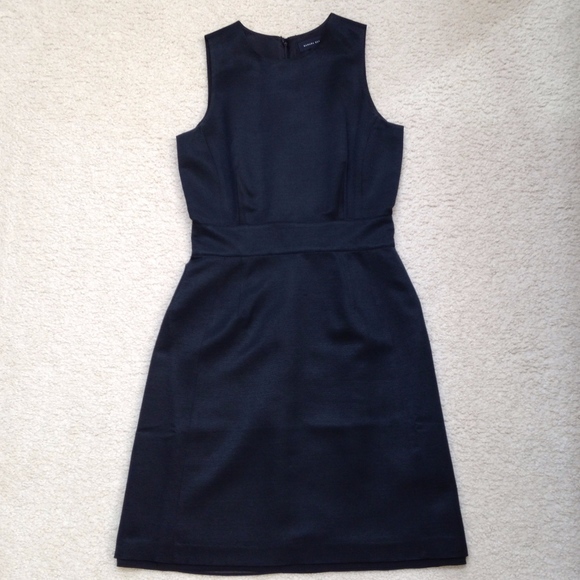 Banana Republic Dresses & Skirts - Banana Republic Simple Black Dress, Size 0P